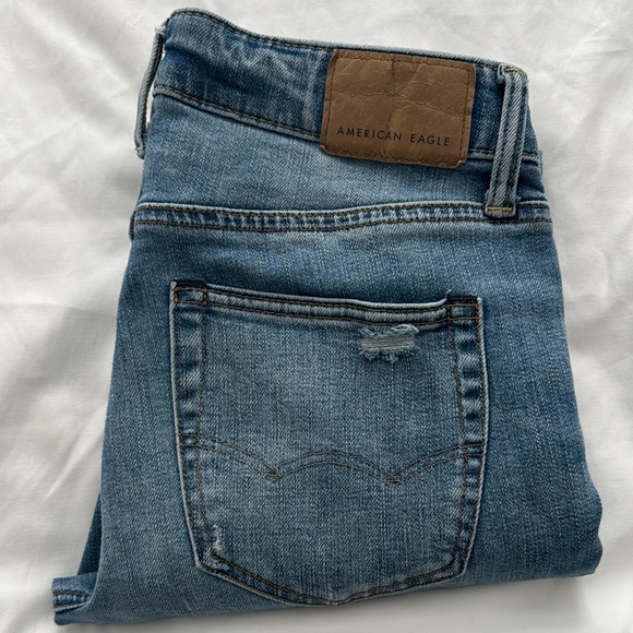 Men's Blue Distressed Jeans - Picture 6 of 6